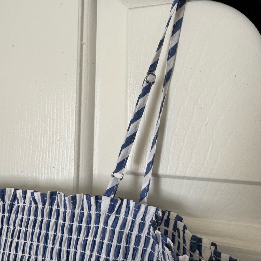 Express Striped Ruched Crop Top - Picture 5 of 6